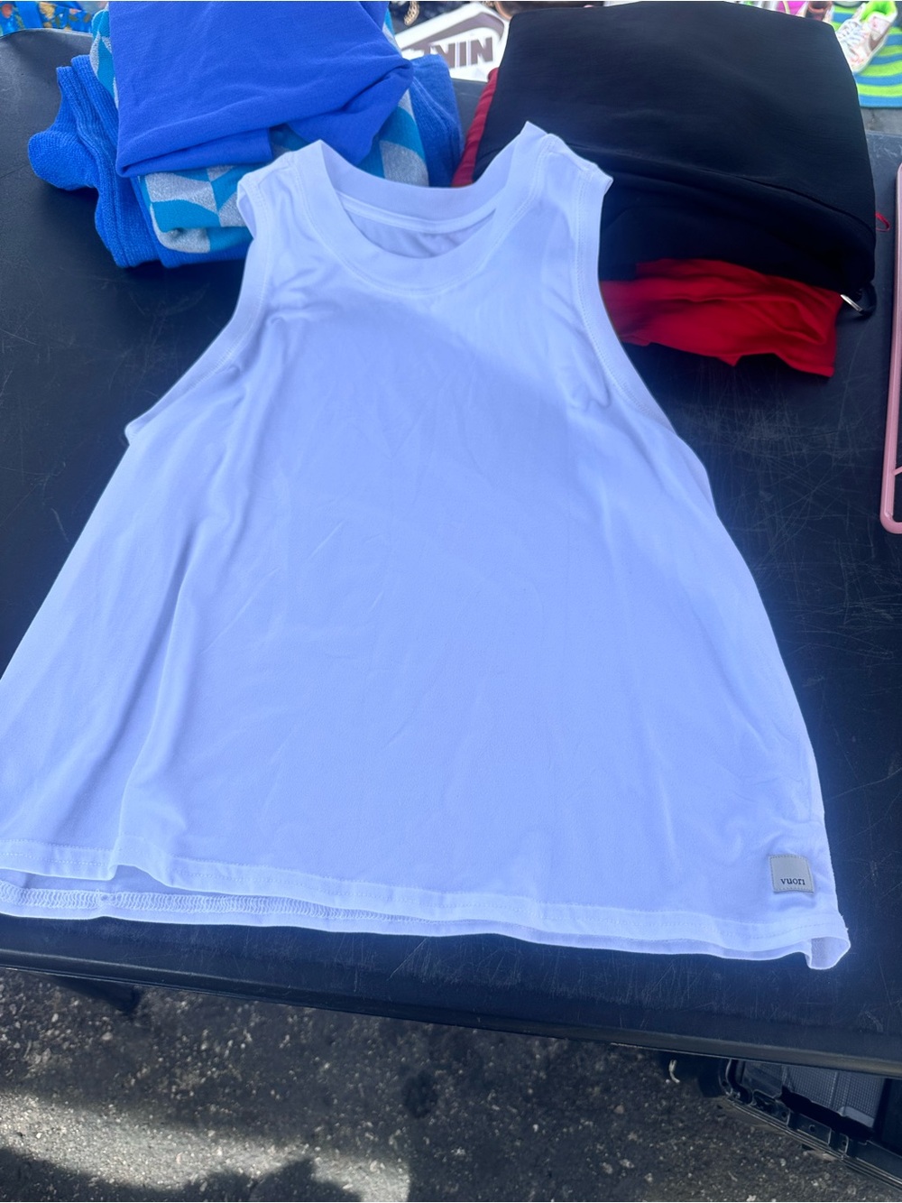 Vuori White Women's Muscle Tank Top